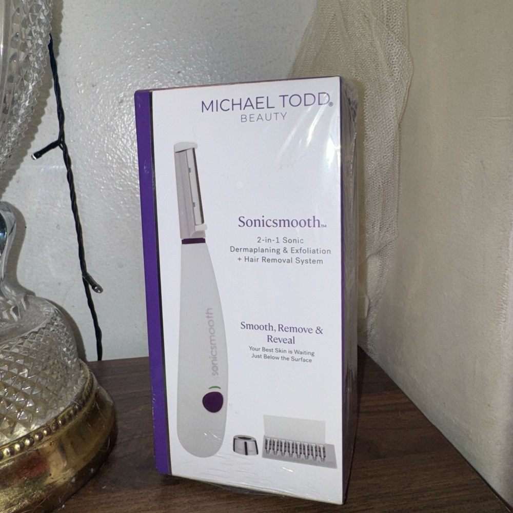 NEW Michael Todd Beauty Sonicsmooth Dermaplaning & Exfoliation + Hair Removal
